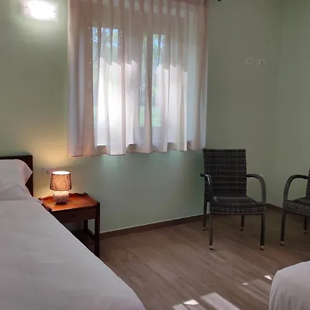 Couette-café Le Acacie