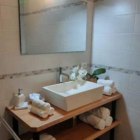 Couette-café Le Acacie 4*