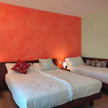 Couette-café Le Acacie 4*